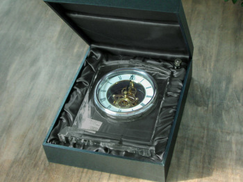 ドラゴンズセ・リーグ連覇記念！マルカート スケルトンクロック【未使用】 マルカートスケルトンクロック / ガラスアート ギフト アトリエピジョン